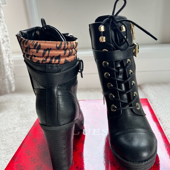 Guess elegant boots - Picture 3 of 7
